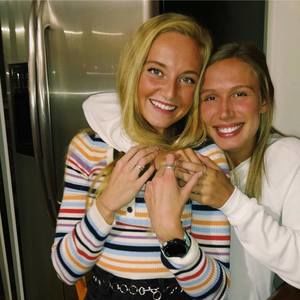 Meet your Posher, Kelly